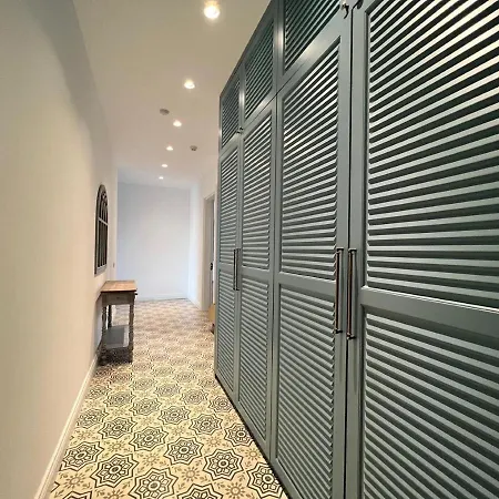 4 Bedroom With Private Pool And Separate Staff In Yalıkavak