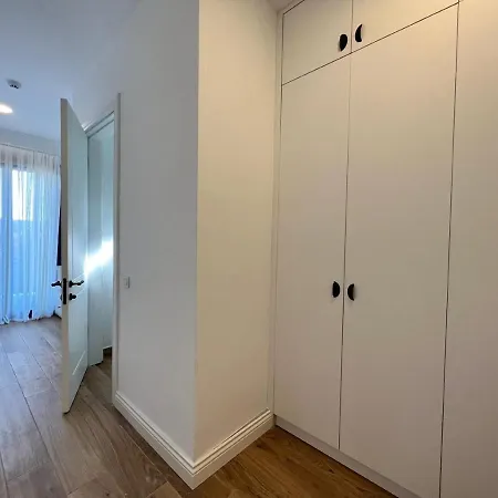 Vila 4 Bedroom With Private Pool And Separate Staff In *