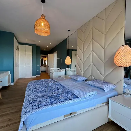 4 Bedroom With Private Pool And Separate Staff In Yalıkavak